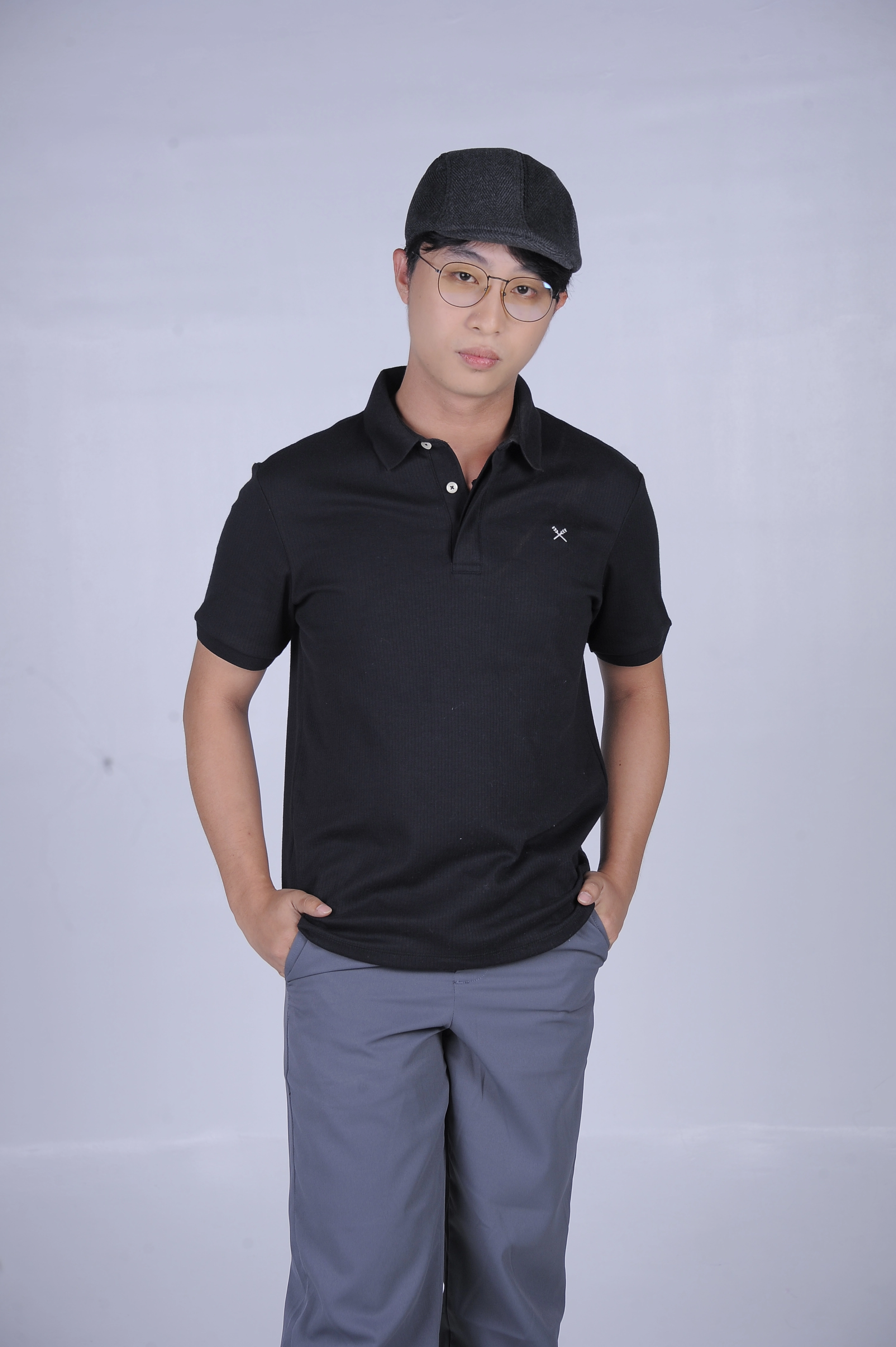 Portrait of Mosh Ontong